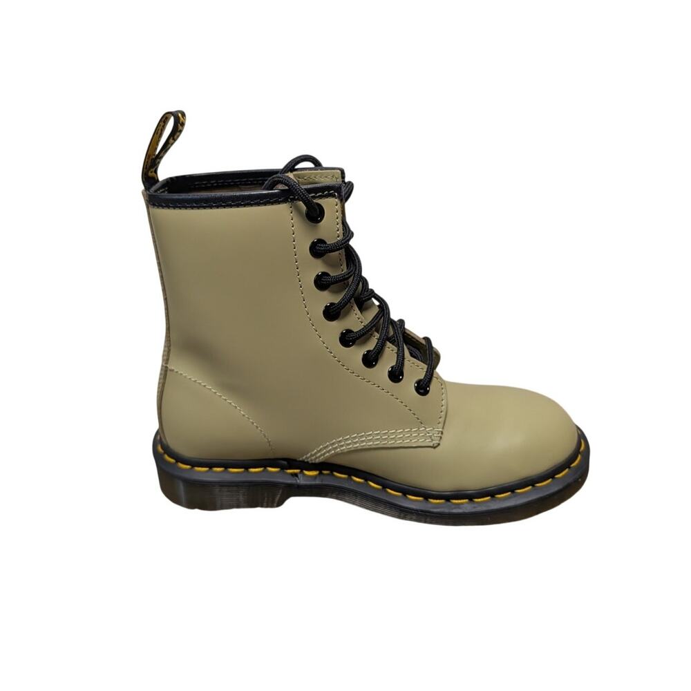 Dr. Martens 1460 Smooth Leather Boots Womens 7 Olive Khaki Green 7 Eye Combat